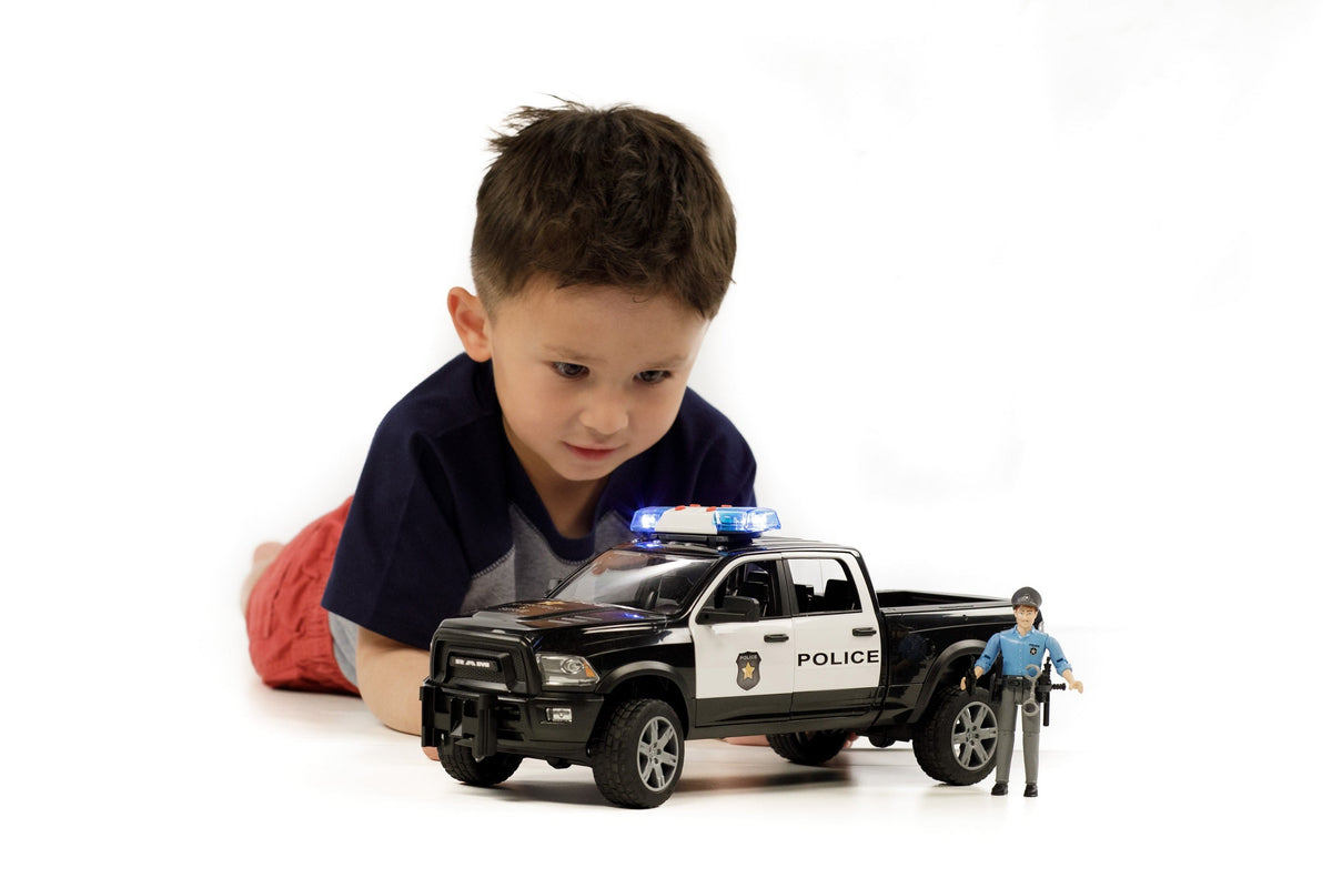 Bruder RAM 2500 Police Pickup (02505) with police officer figure
