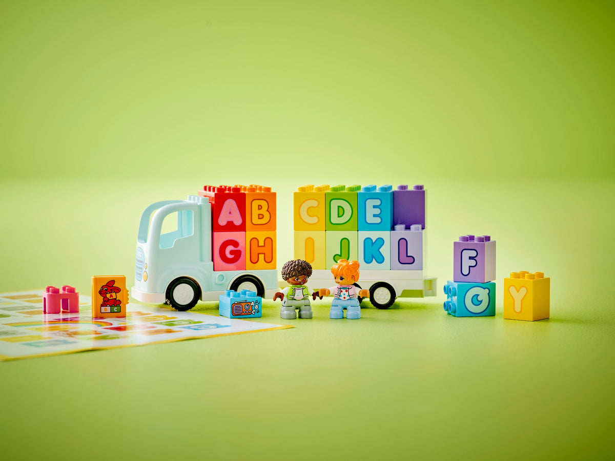 LEGO DUPLO Alphabet Truck (10421) detail view
