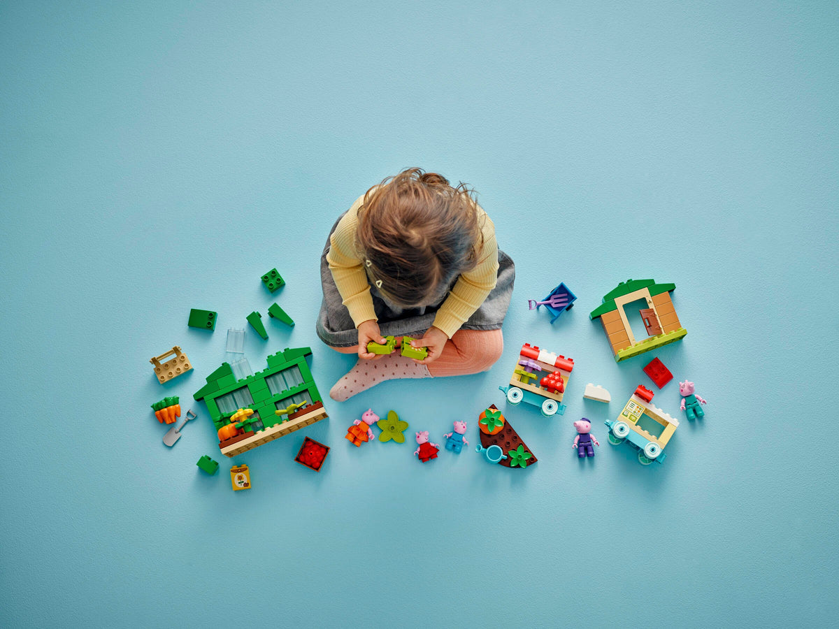 LEGO DUPLO Grandpa Pig's Garden and Greenhouse (10461) lifestyle