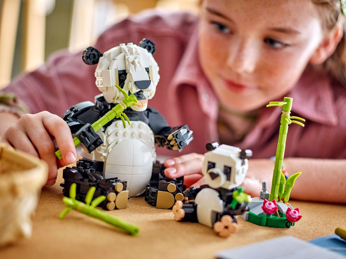 LEGO Creator 3-in-1 Wild Animals: Panda Family (31165) lifestyle