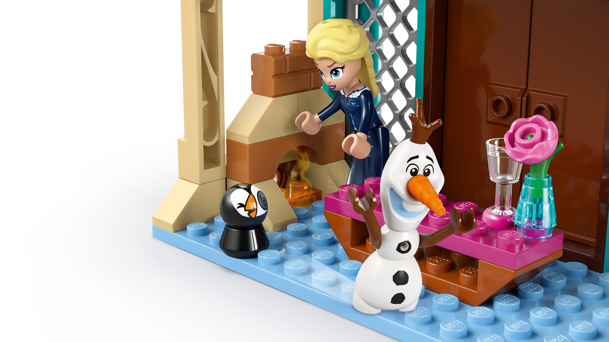 LEGO Disney Arendelle Frozen Castle (43265) detail view
