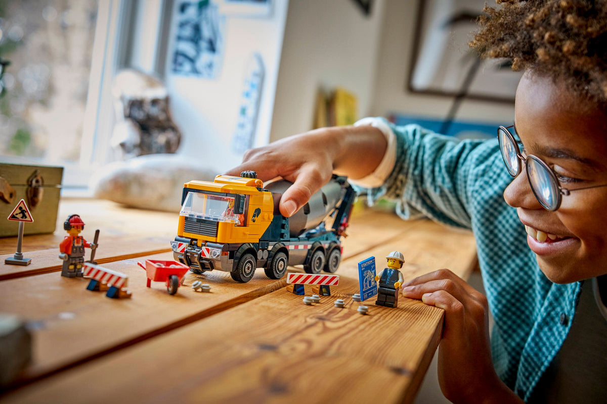 LEGO City Cement Mixer (60478) lifestyle