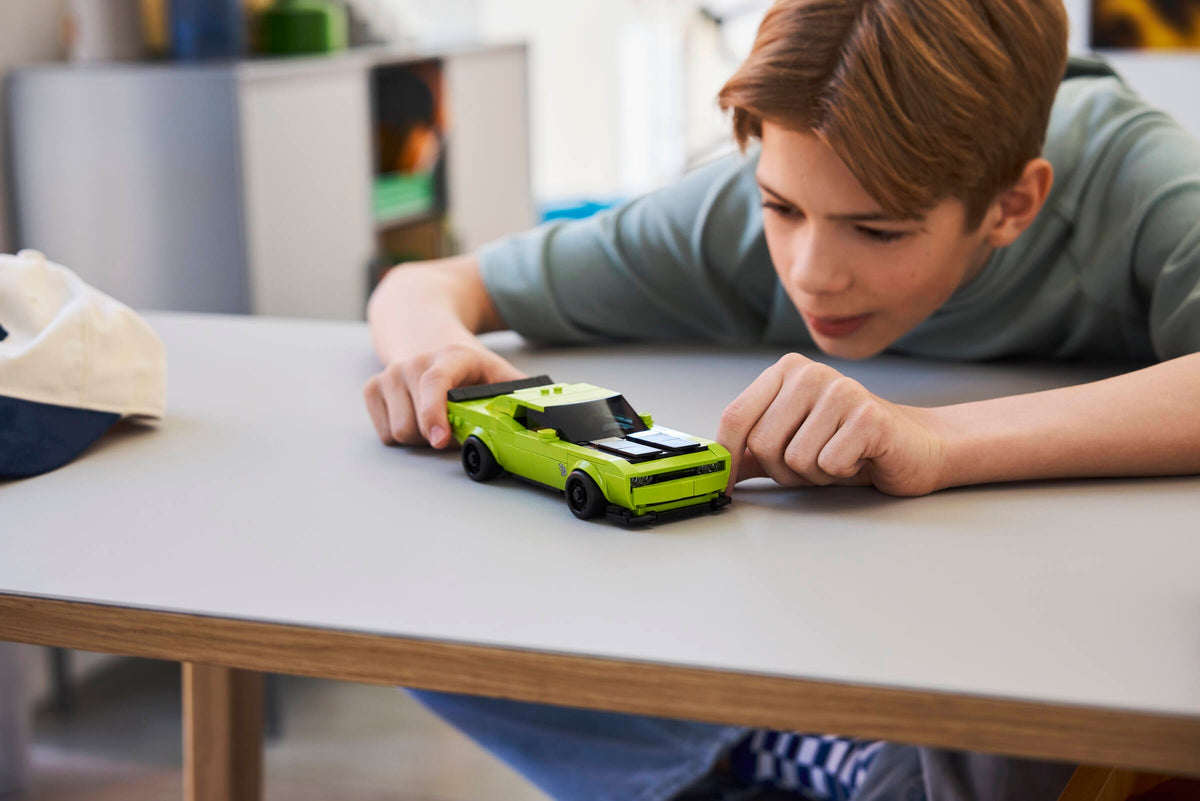 LEGO Speed Champions Dodge Challenger SRT Hellcat (77237) lifestyle