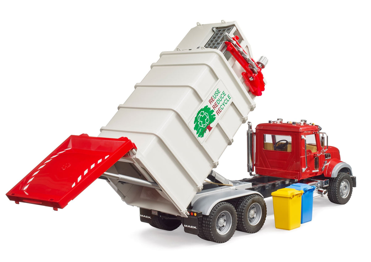 Bruder MACK Granite Side-Loading Garbage Truck (02811) — view 4