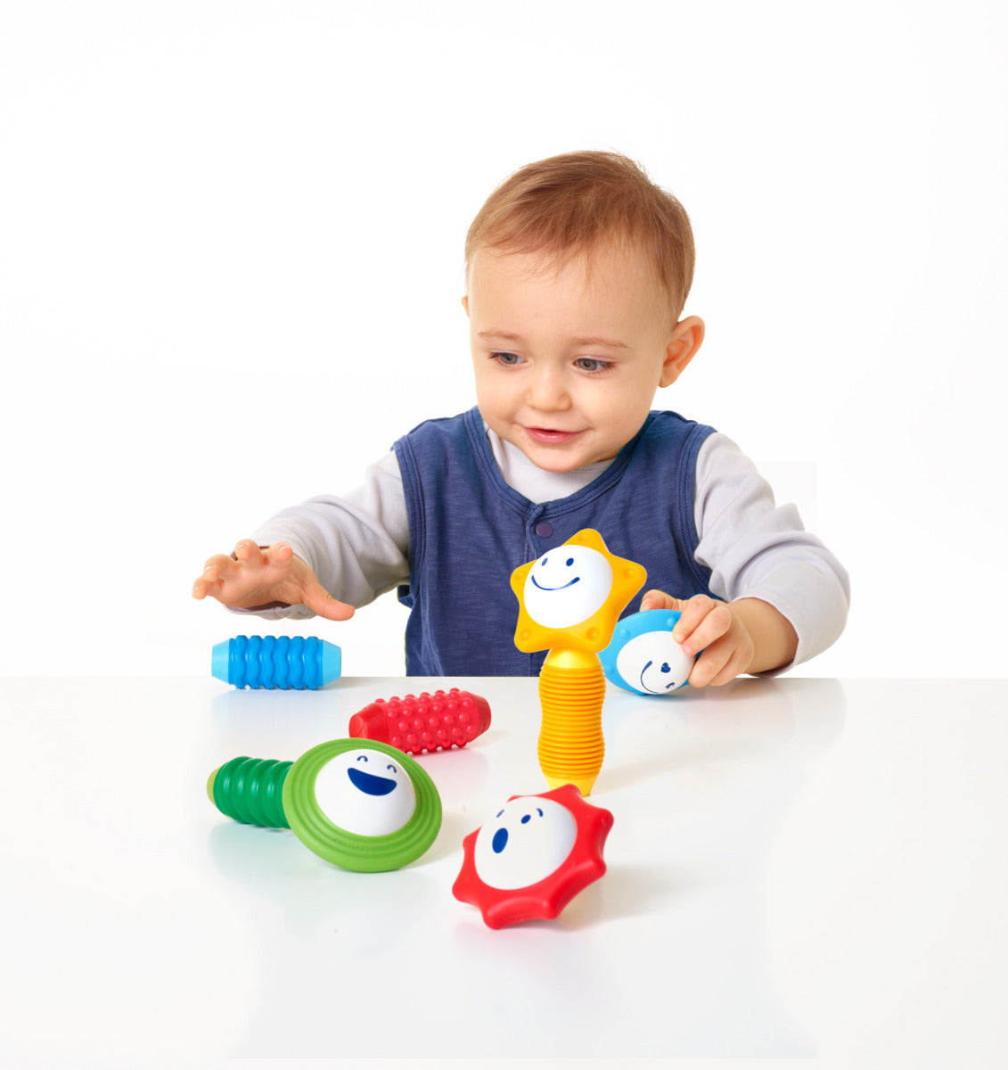 SmartMax My First Sounds & Senses (SMX 224) — toddler playing