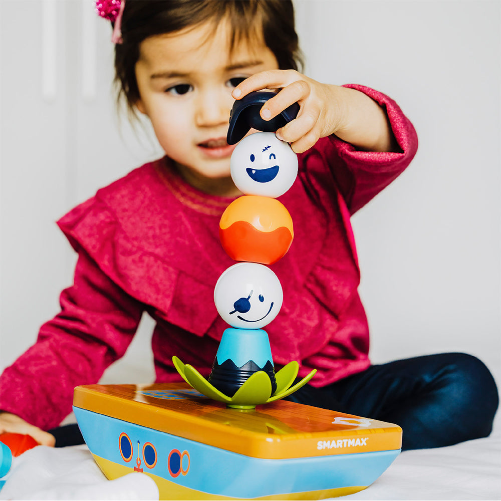 SmartMax My First Pirates (SMX 236) — child playing